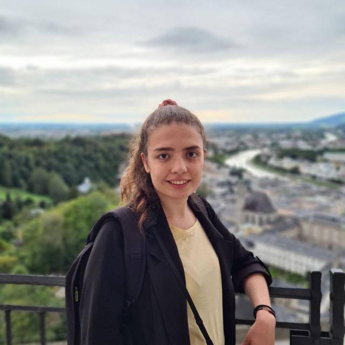 Dorsa Fathollahi Dorsa Fathollahi