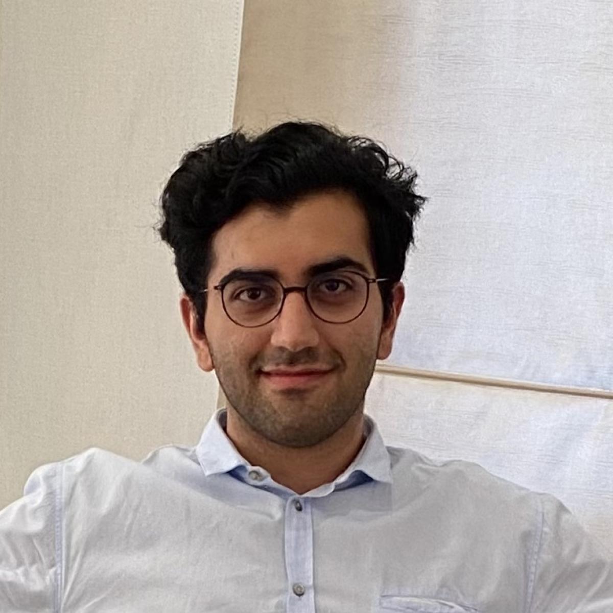 Navid Ardeshir Navid Ardeshir